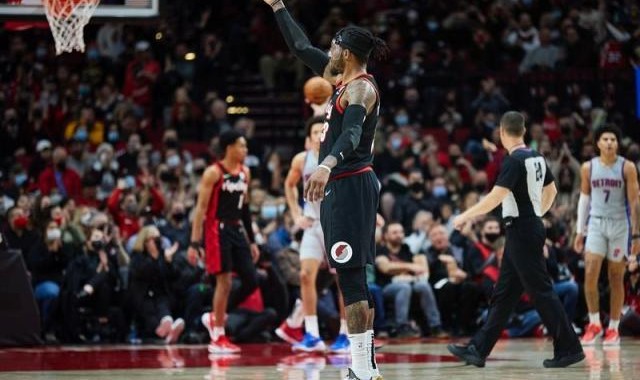 只要回家就赢球！开拓者一数据成赛季最特殊球队